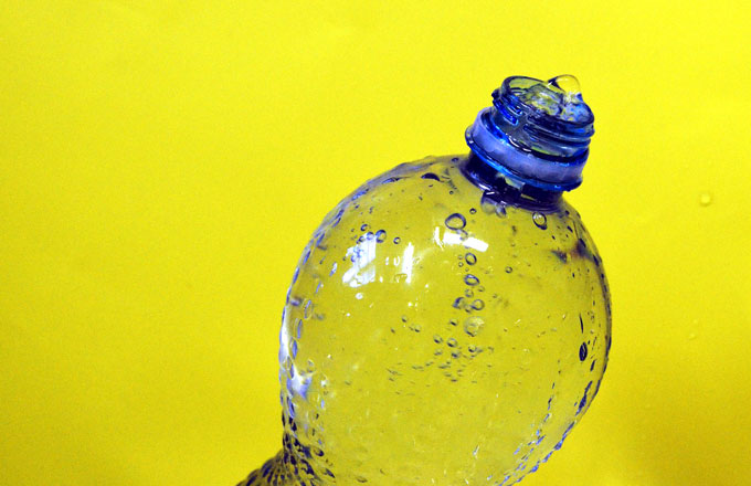 Voda v PET lahvích
